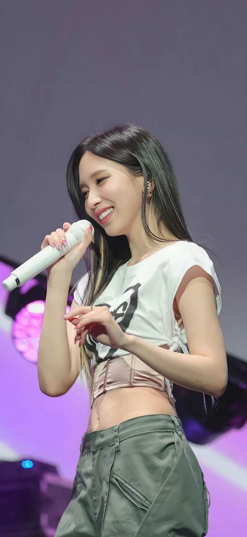 Ảnh Mina (TWICE) Trong Khoảnh Khắc Biểu Diễn Đầy Cảm Xúc Ảnh Mina (TWICE) Trong Khoảnh Khắc Biểu Diễn Đầy Cảm Xúc