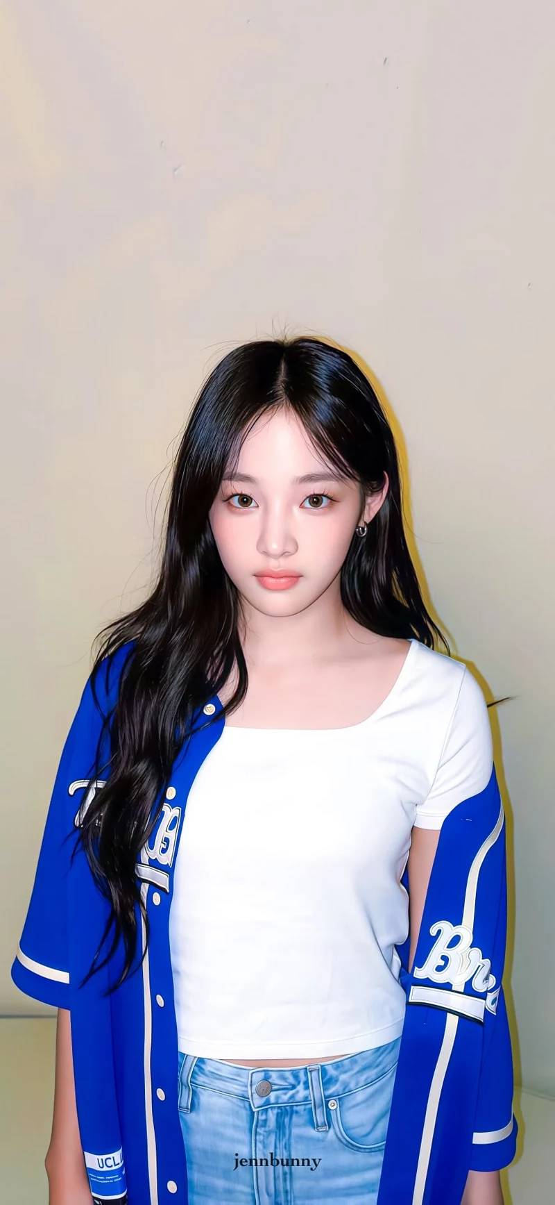 Ảnh Minji (NewJeans) Với Phong Cách Thời Trang Hàn Quốc Ảnh Minji (NewJeans) Với Phong Cách Thời Trang Hàn Quốc