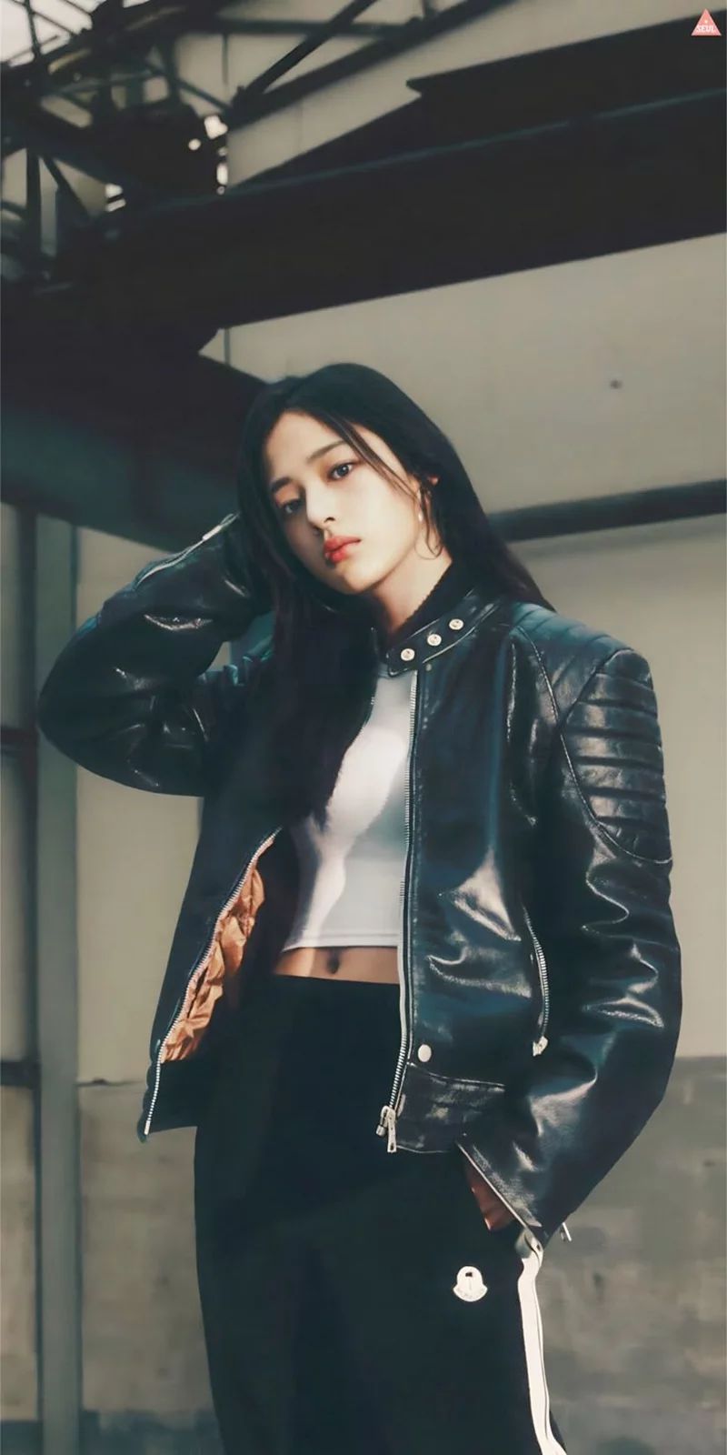 Ảnh Minji (NewJeans) Với Phong Cách Thời Trang Hiện Đại Ảnh Minji (NewJeans) Với Phong Cách Thời Trang Hiện Đại