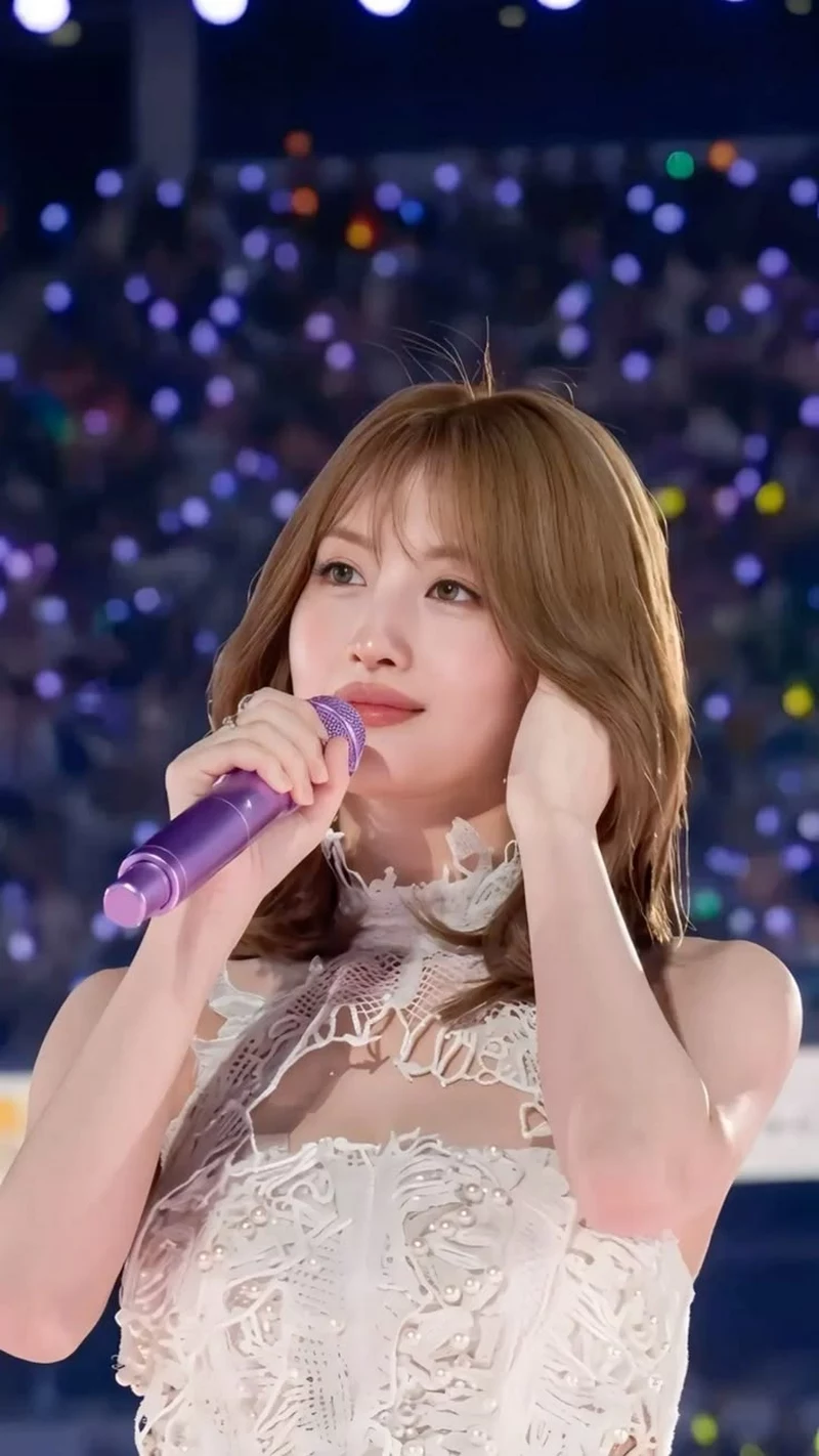 Ảnh Momo (TWICE) Trong Tạo Hình Nữ Thần Kpop Đầy Nổi Bật
