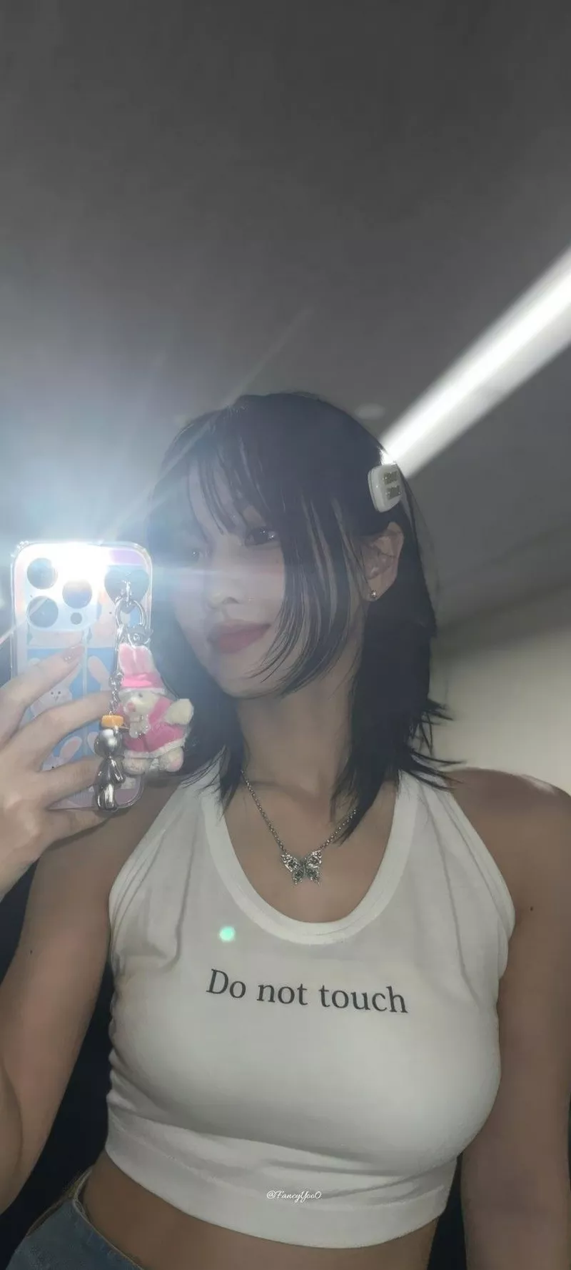 Ảnh Momo (TWICE) Với Phong Cách Hiện Đại Và Đầy Năng Động