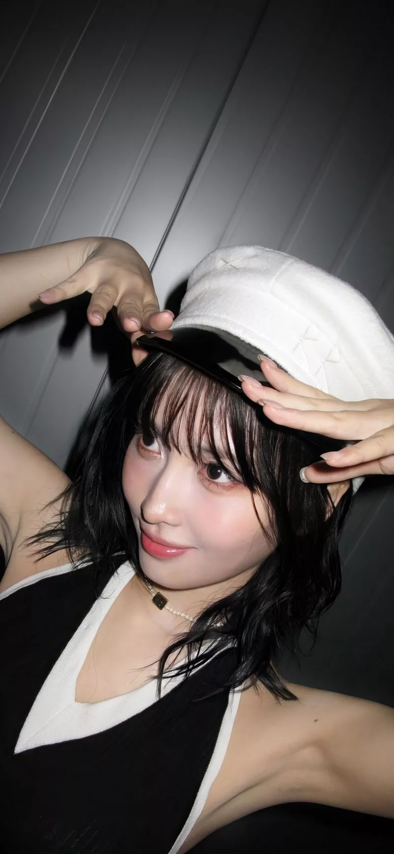 Ảnh Momo (TWICE) Với Vẻ Đẹp Cá Tính Và Thần Thái Cuốn Hút