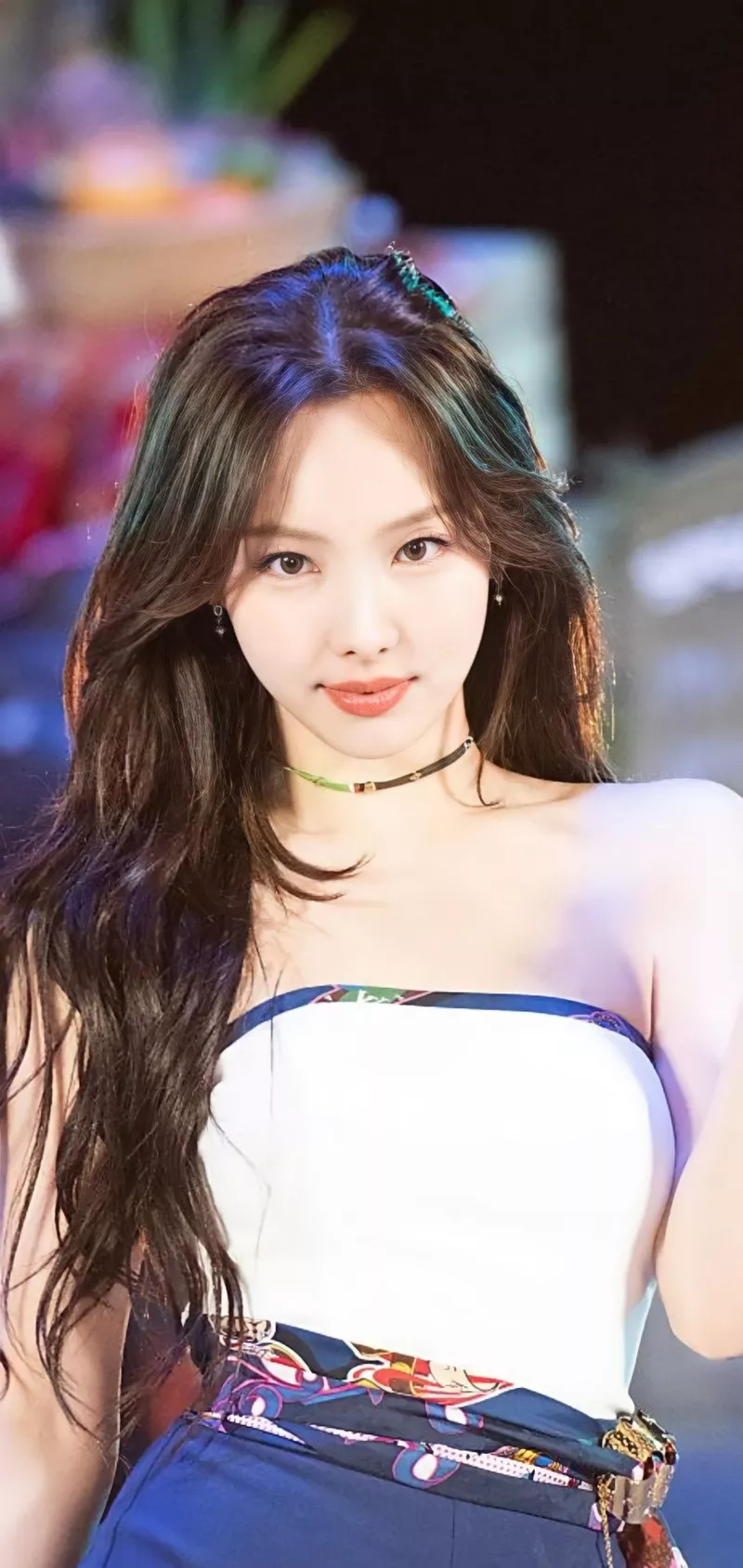 Ảnh Nayeon (TWICE) Trong Khung Cảnh Lãng Mạn Và Thơ Mộng