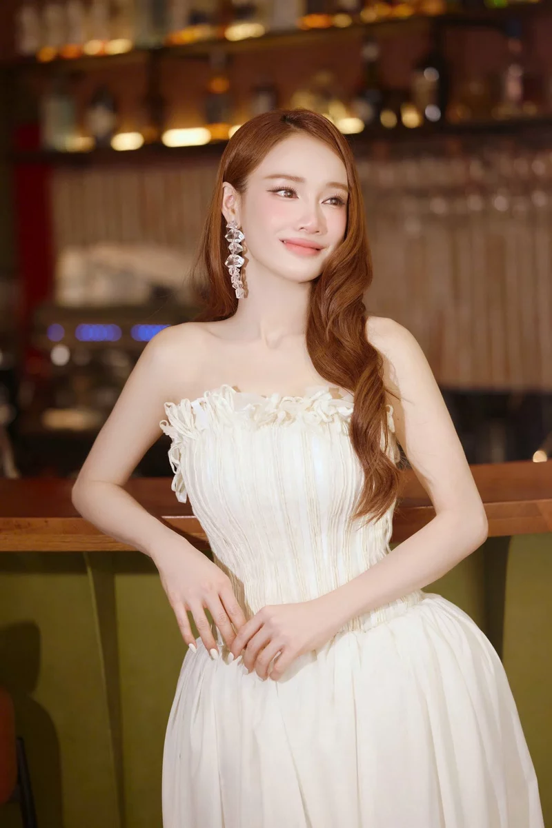 Ảnh Nhã Phương nổi bật cùng kiểu tóc và tạo hình thời trang ấn tượng
