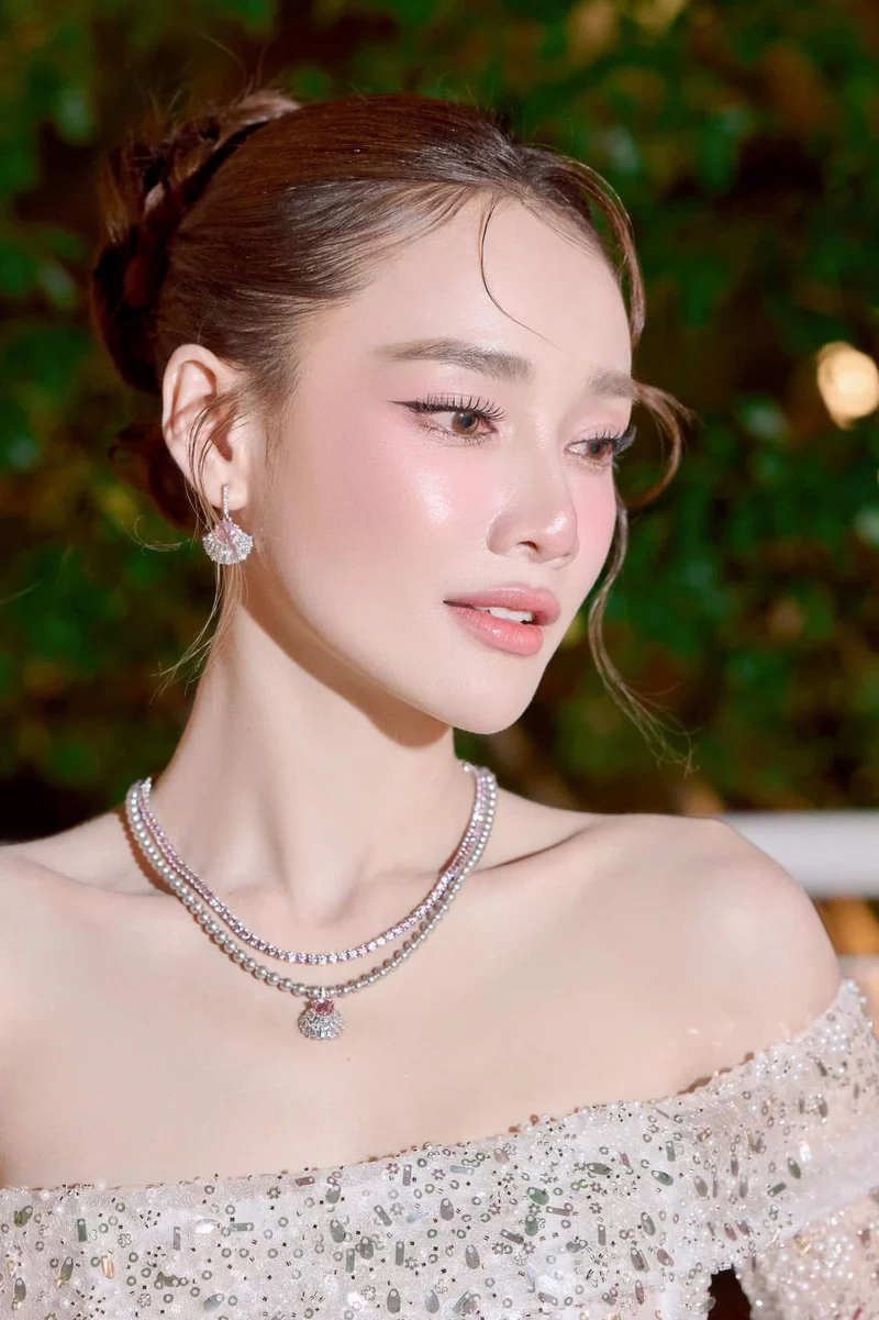 Ảnh Nhã Phương rạng rỡ cùng nụ cười ngọt ngào trước ống kính