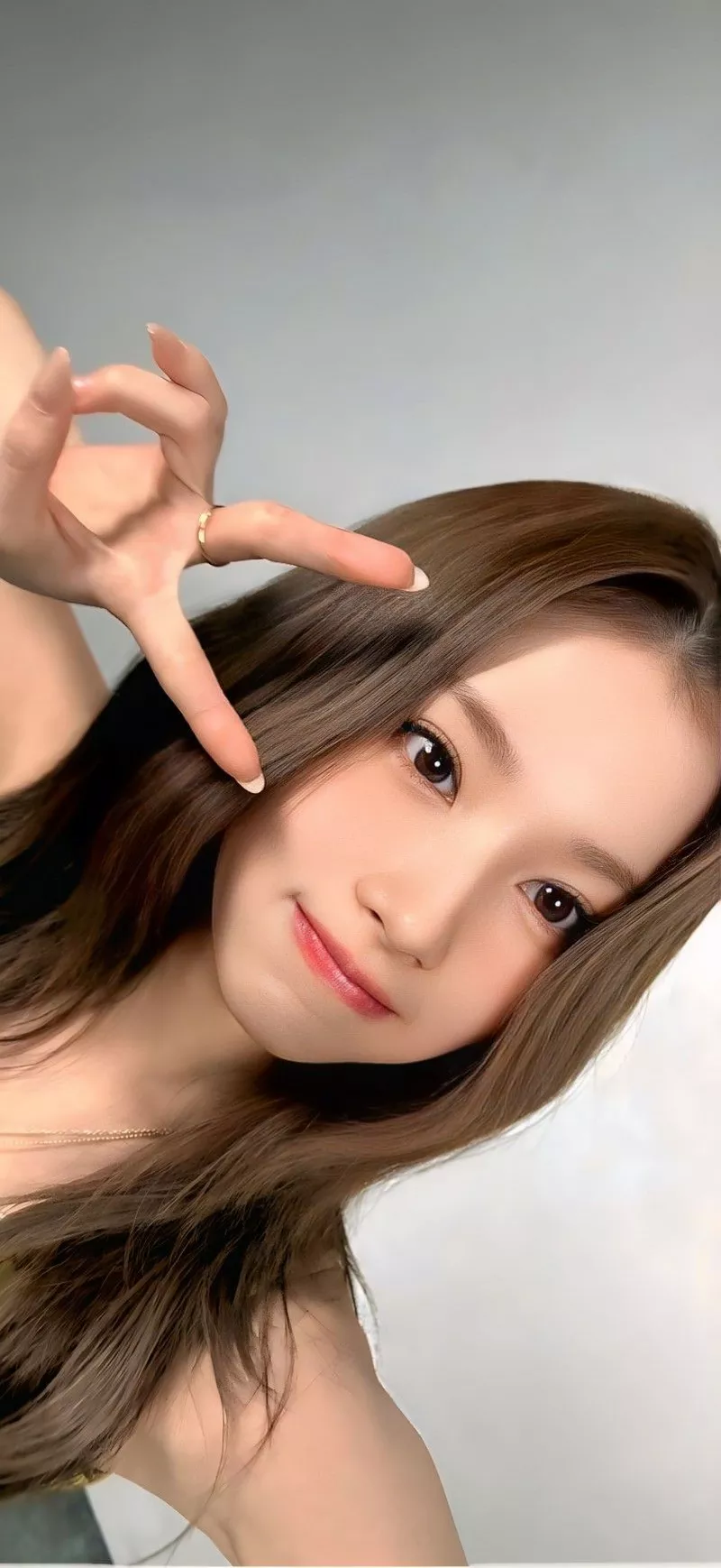 Ảnh Sana (TWICE) Trong Những Khoảnh Khắc Biểu Diễn Đáng Nhớ