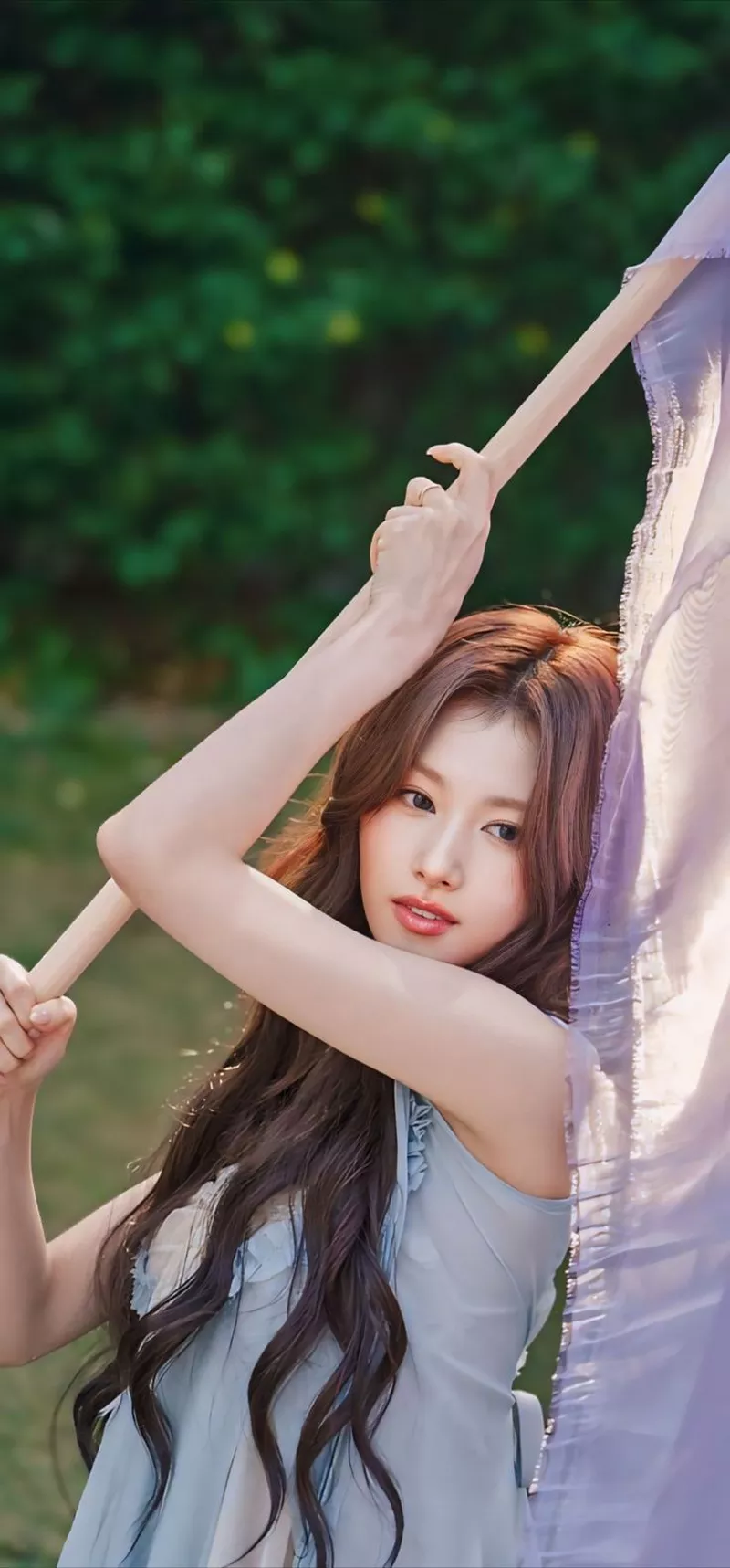 Ảnh Sana (TWICE) Trong Phong Cách Thanh Xuân Tươi Tắn