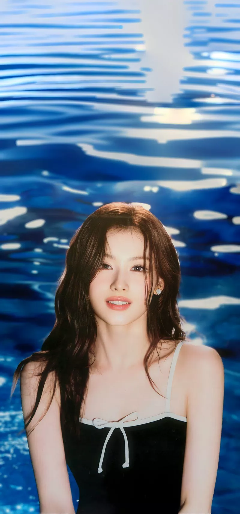 Ảnh Sana (TWICE) Với Thần Thái Tự Tin Và Phong Cách Nổi Bật