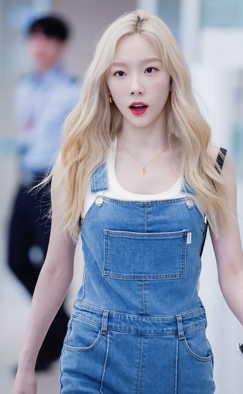 Ảnh Taeyeon Trong Tạo Hình Cá Tính Cùng Mái Tóc Ấn Tượng