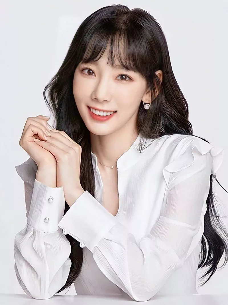 Ảnh Taeyeon Với Ánh Mắt Dịu Dàng Và Đầy Cuốn Hút