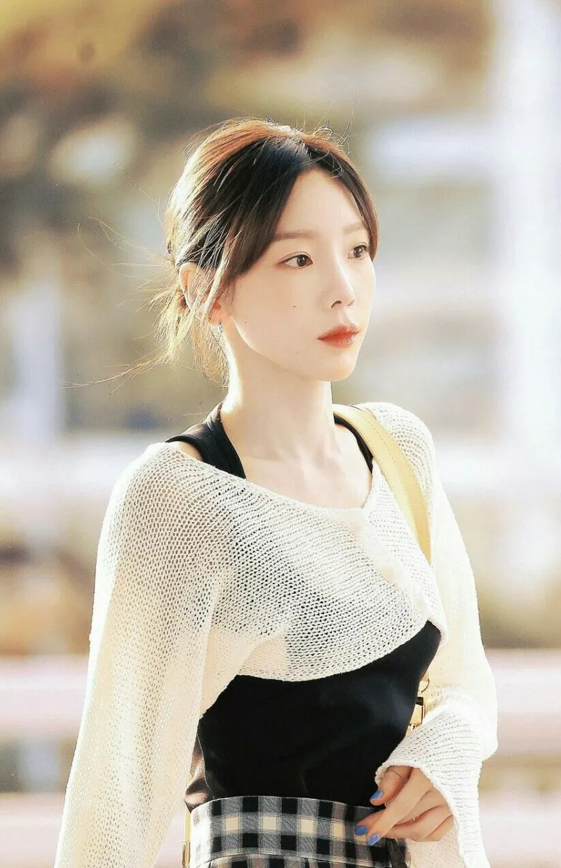 Ảnh Taeyeon Với Ánh Nhìn Sắc Sảo Và Thần Thái Tự Tin