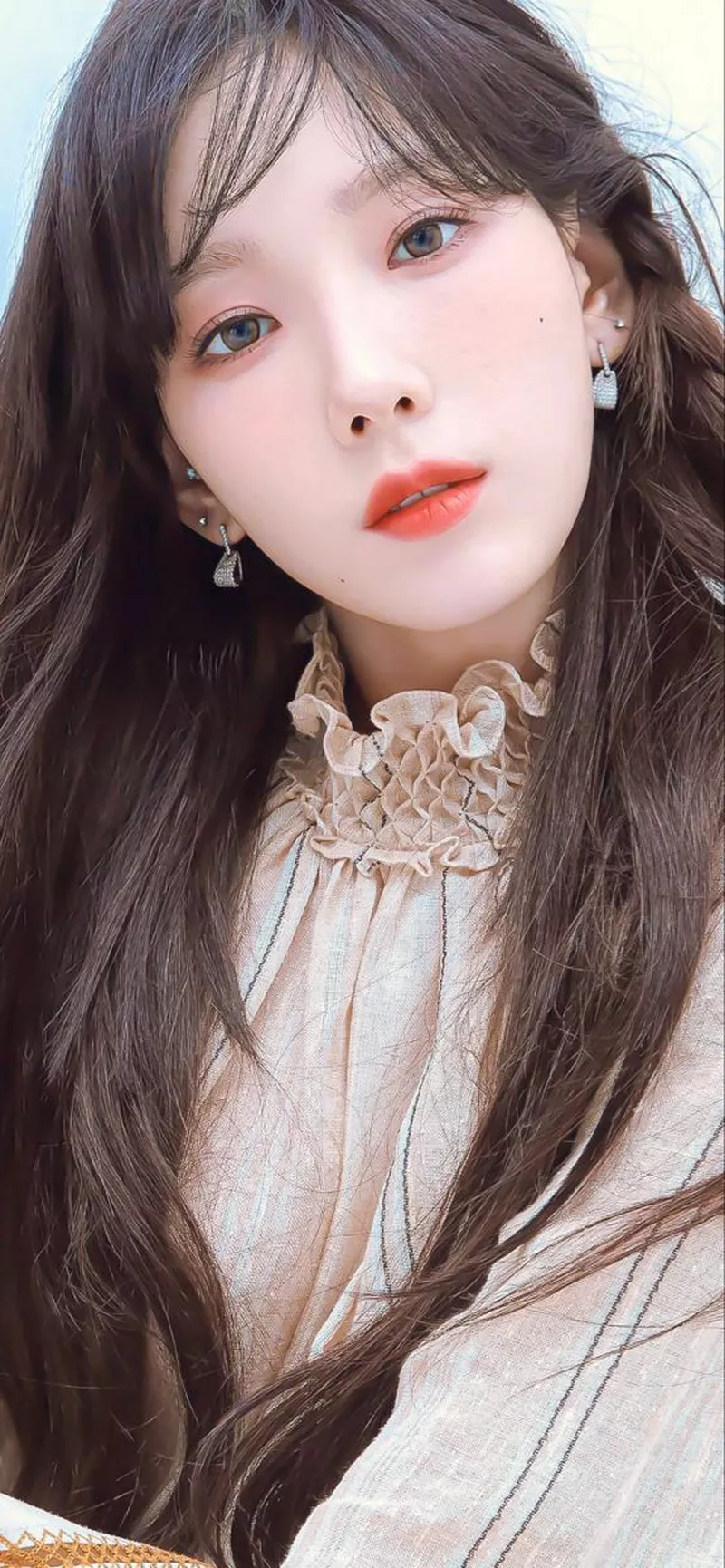 Ảnh Taeyeon Với Kiểu Tóc Mới Đầy Cá Tính