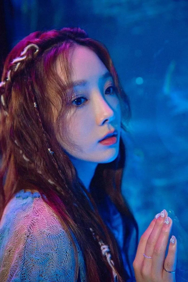 Ảnh Taeyeon Với Tạo Hình Nữ Tính Và Đầy Duyên Dáng