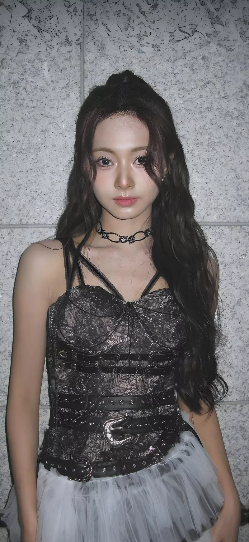 Ảnh Tzuyu (TWICE) Với Kiểu Tóc Dài Và Ánh Nhìn Cuốn Hút