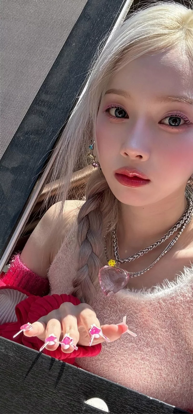 Ảnh Winter (aespa) Mang Phong Cách K pop Trẻ Trung