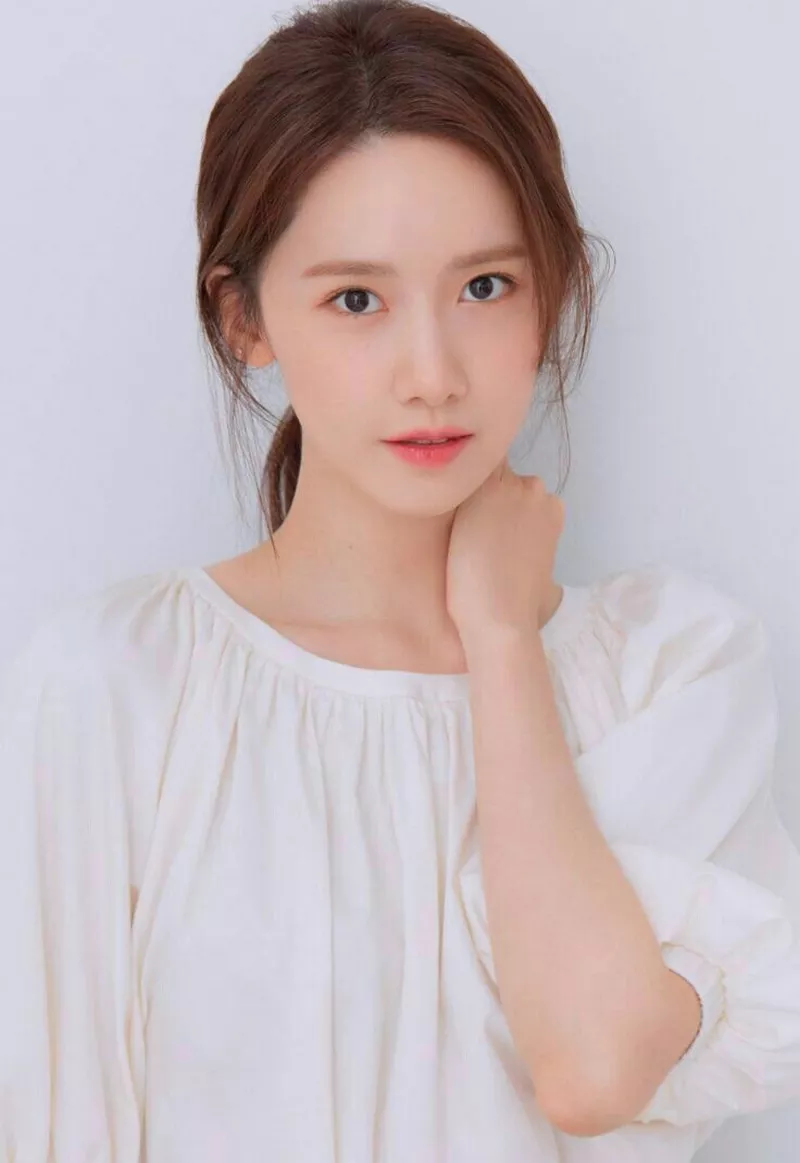 Ảnh Yoona Với Ánh Mắt Trong Trẻo Và Thần Thái Cuốn Hút