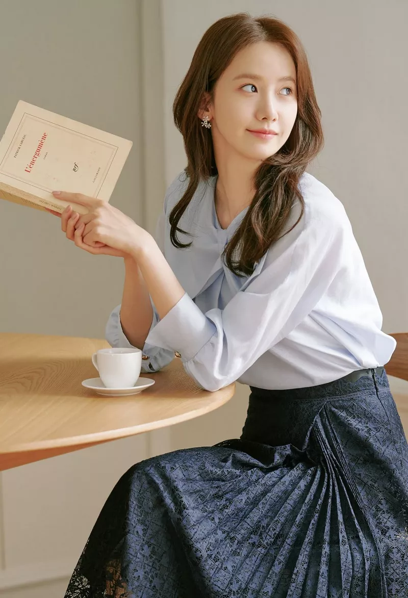 Ảnh Yoona Với Nét Đẹp Dịu Dàng Cùng Ánh Nhìn Cuốn Hút