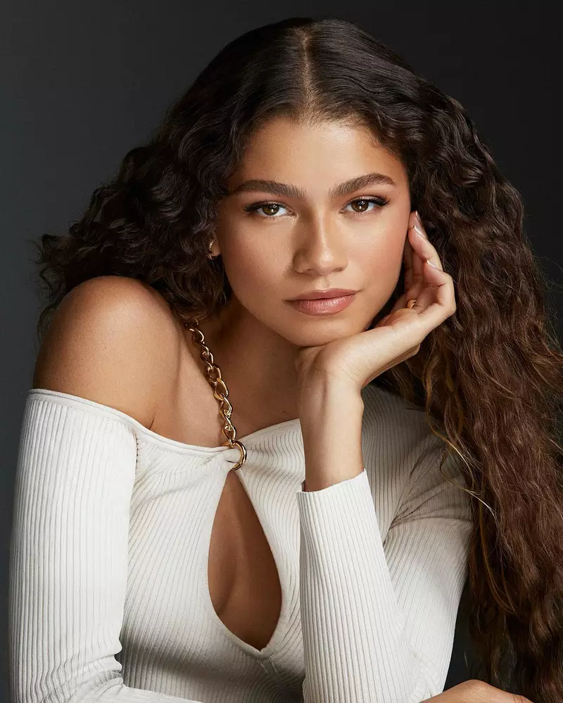 Ảnh Zendaya Chất Lượng Cao Với Những Góc Chụp Cuốn Hút