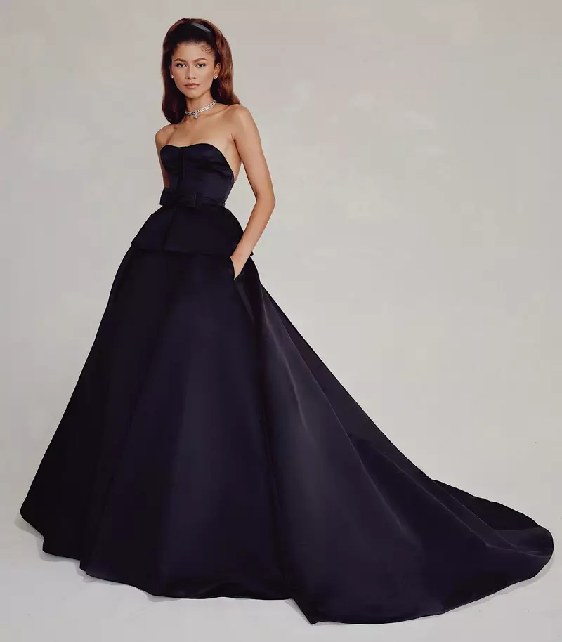 Ảnh Zendaya Đẹp Mắt Trong Những Bộ Váy Thời Trang Ấn Tượng