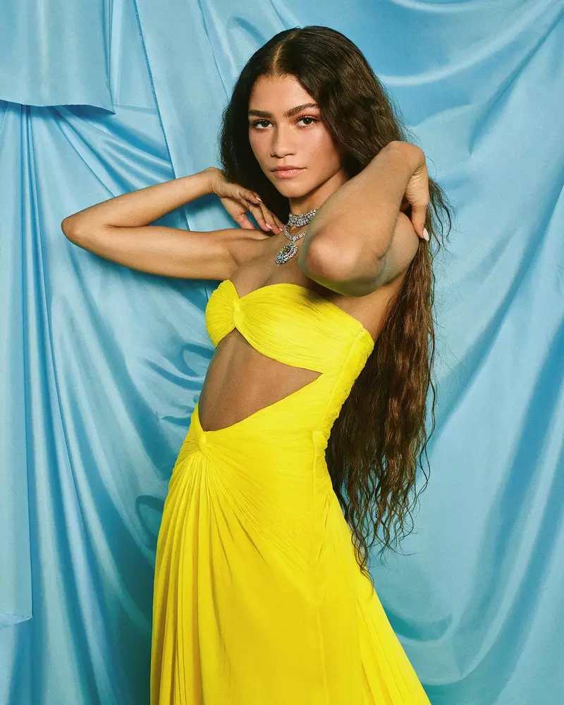 Ảnh Zendaya Xinh Đẹp Trong Những Bộ Trang Phục Ấn Tượng