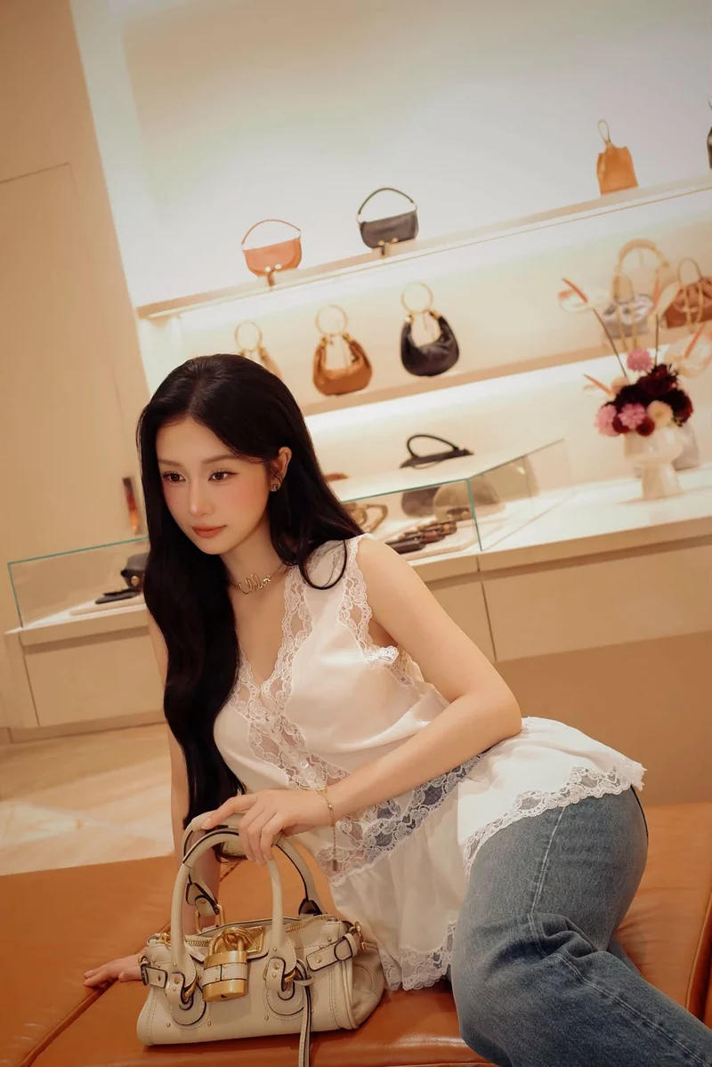 Ảnh Jun Vũ nổi bật giữa không gian chụp ảnh hiện đại