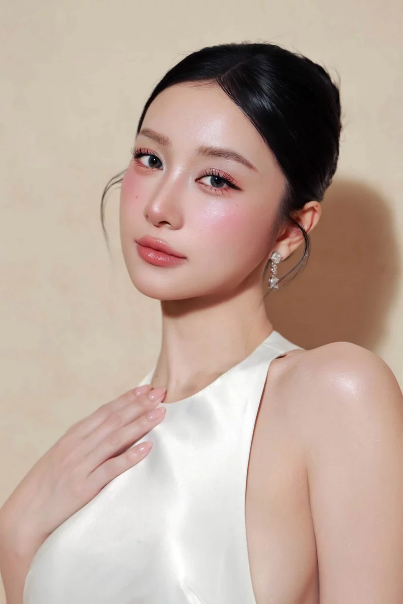 Ảnh Jun Vũ với phong cách thời trang trẻ trung và tinh tế