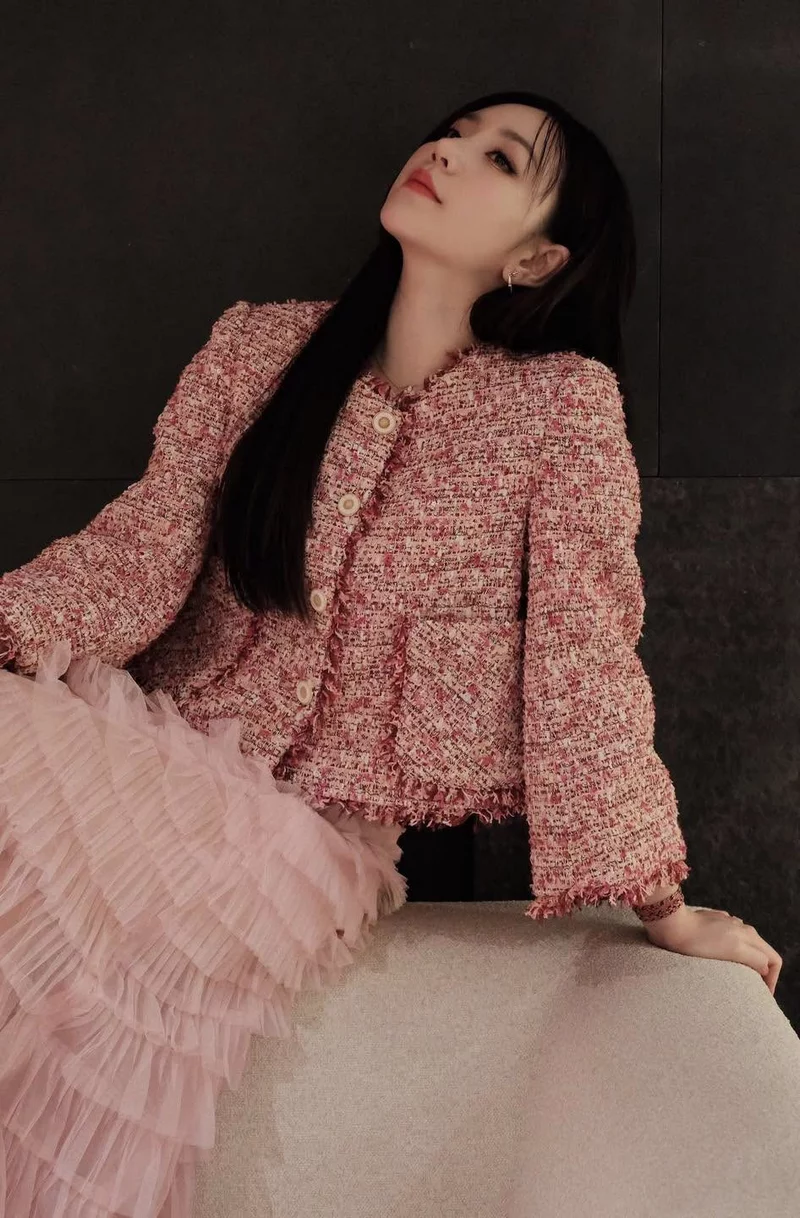 Quỳnh Kool diện outfit trẻ trung trong bộ ảnh đầy cuốn hút