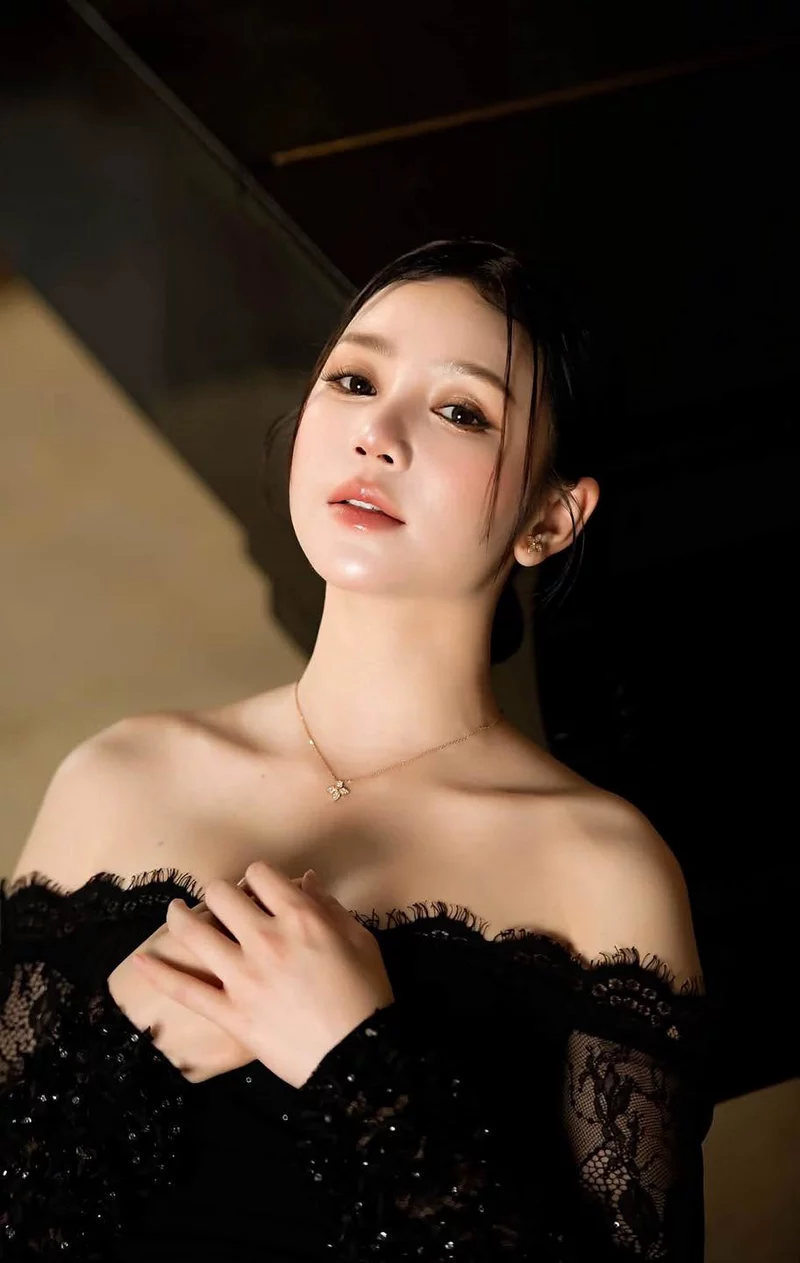 100+ Ảnh Quỳnh Kool Đẹp Qua Những Khoảnh Khắc Gây Thương Nhớ