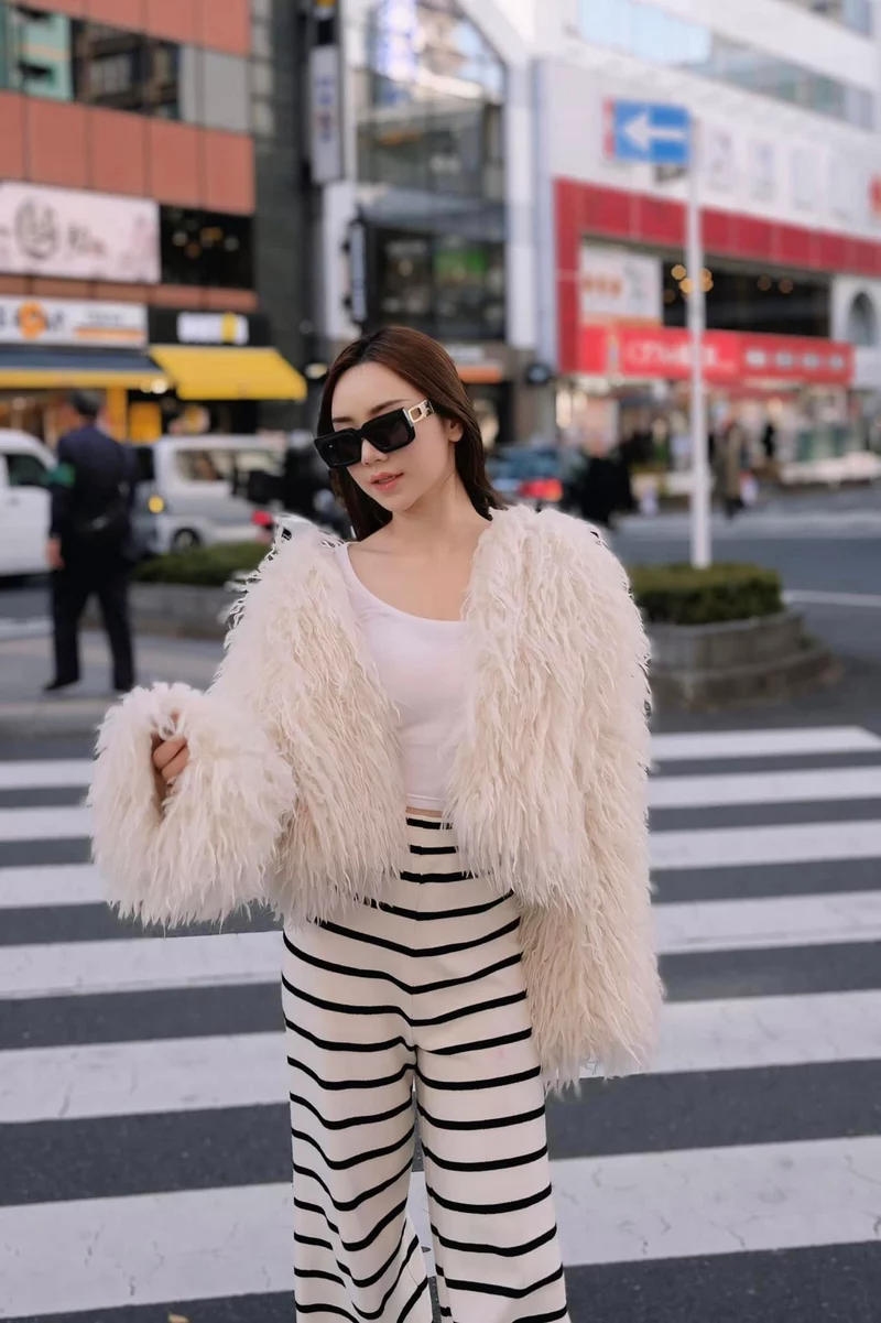 Quỳnh Kool với nhan sắc ngọt ngào và thần thái đầy cuốn hút